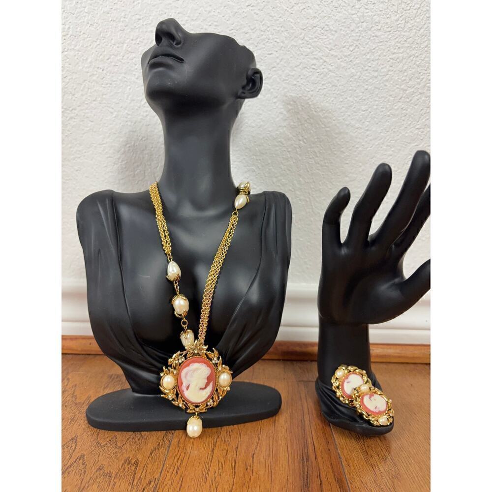 B55 KJL For Avon Signed Cameo‎ Necklace Earring Vintage Old Hollywood Statement